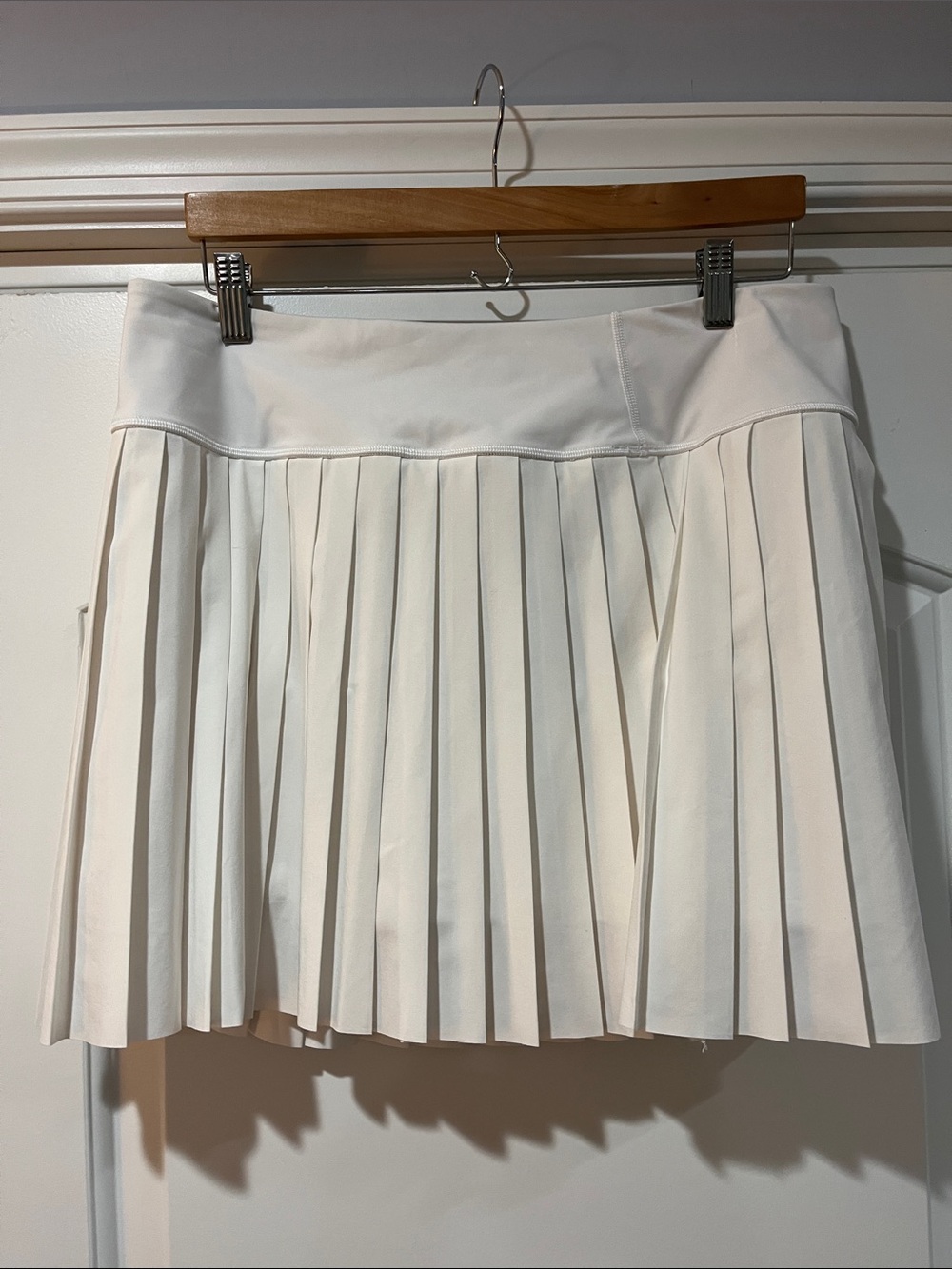 Pleated white tennis/golf skort with undershorts